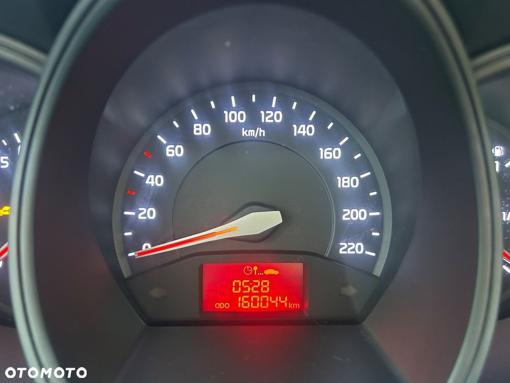 Kia Rio - 15