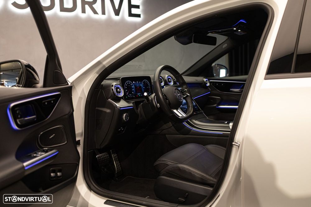 Mercedes-Benz C 300 e AMG Line - 24