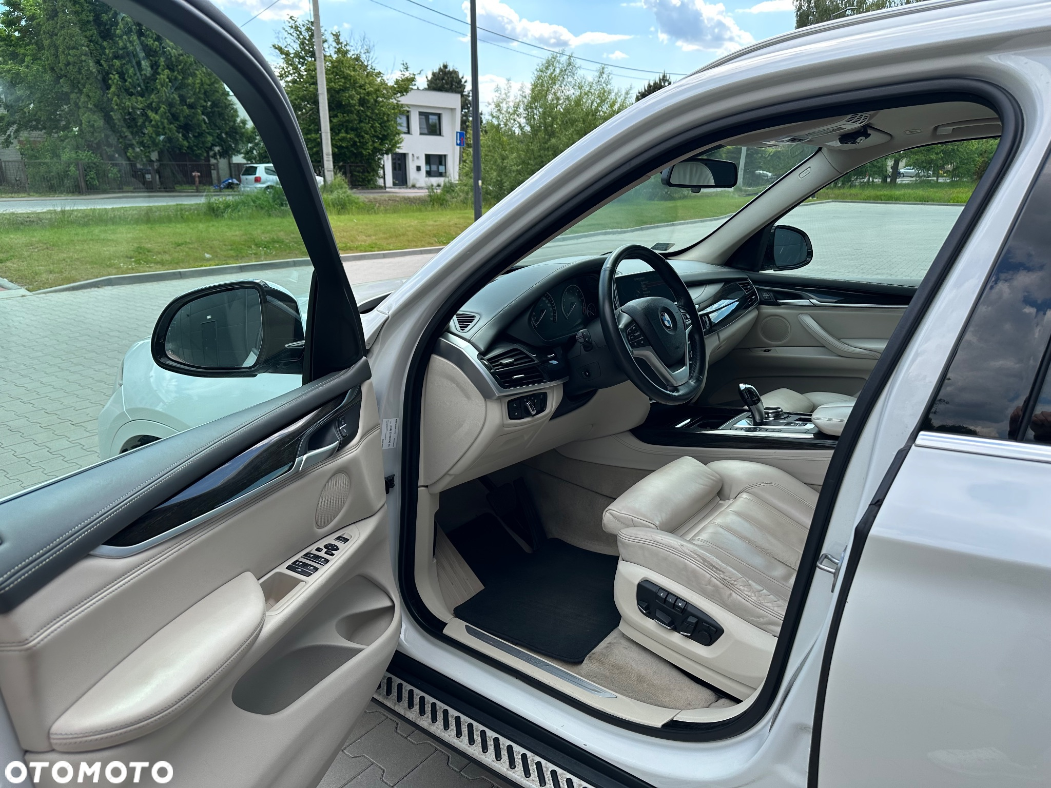 BMW X5 xDrive35i - 14