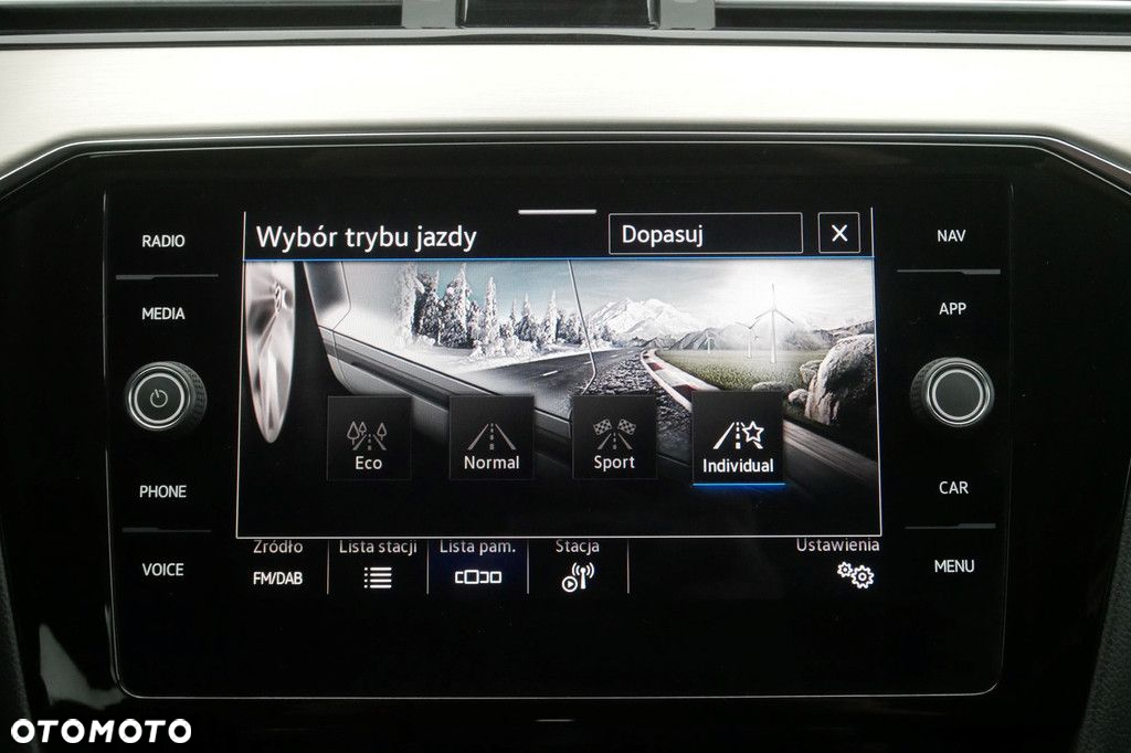 Volkswagen Passat 2.0 TDI Elegance DSG - 23