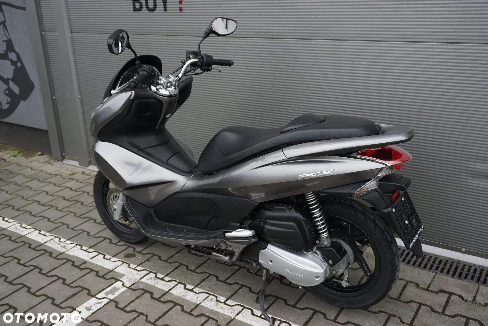 Honda PCX - 12