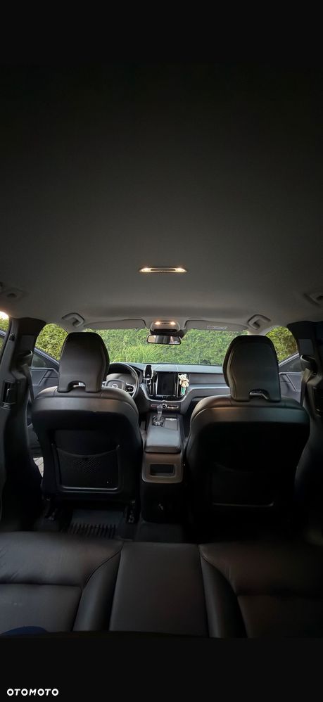 Volvo XC 60 T4 Momentum Pro - 15