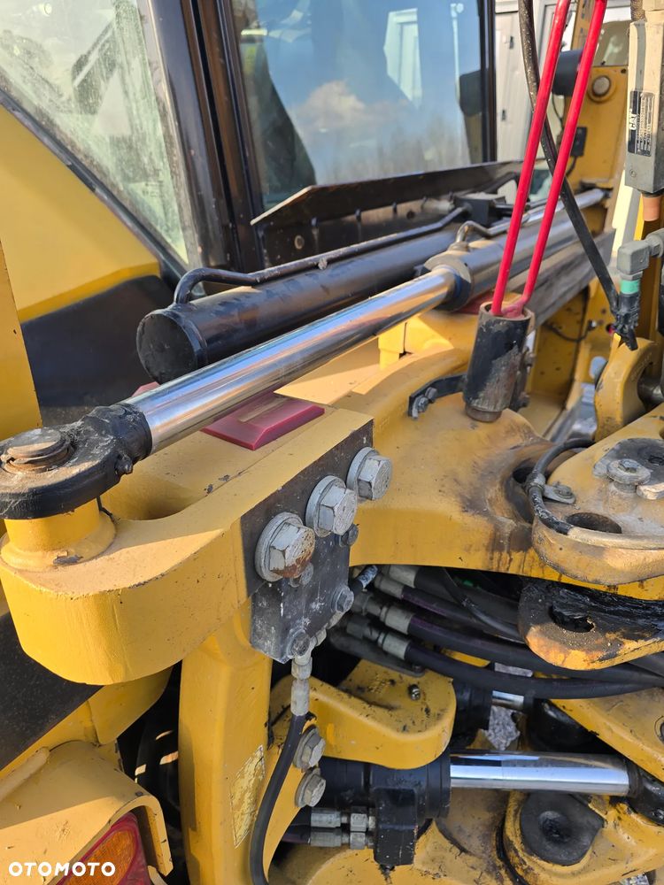 Caterpillar - 5