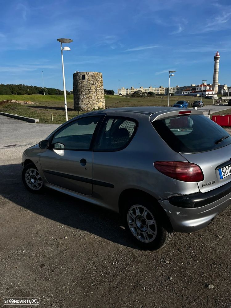 Peugeot 206 - 3