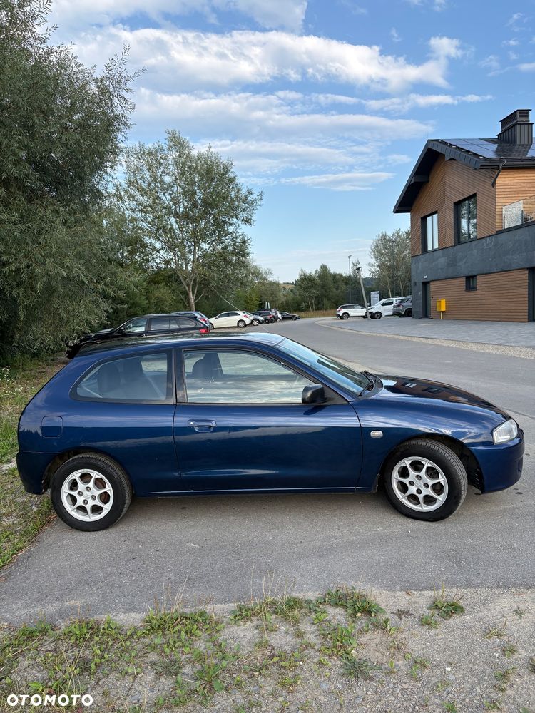 Mitsubishi Colt - 6