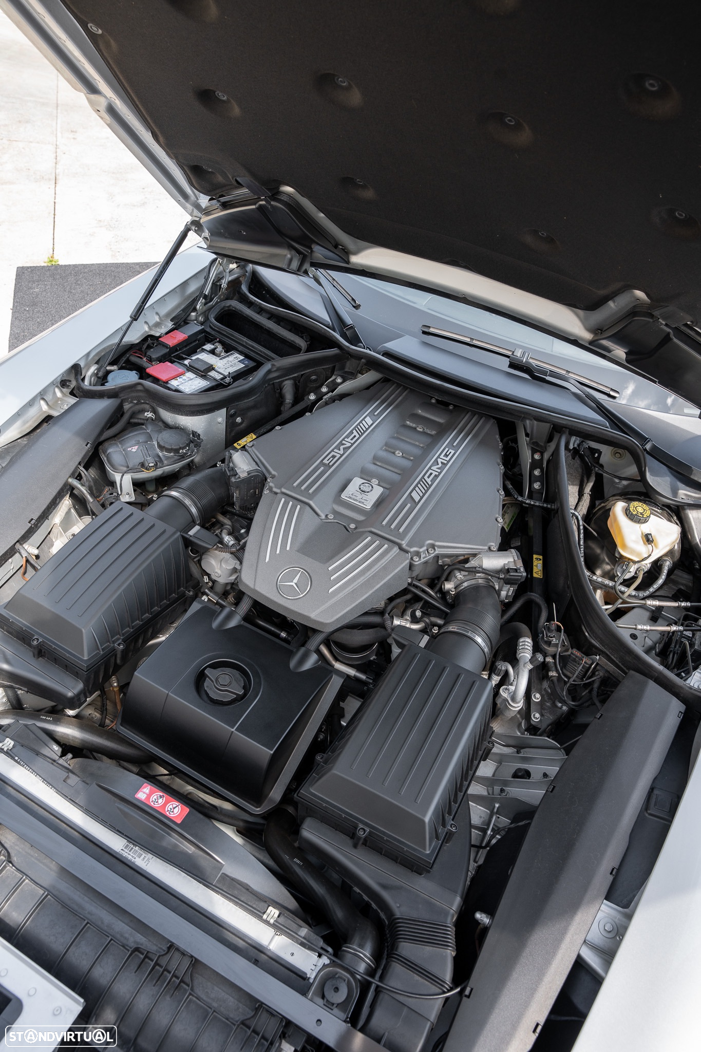 Mercedes-Benz SLS 63 AMG Standard - 25