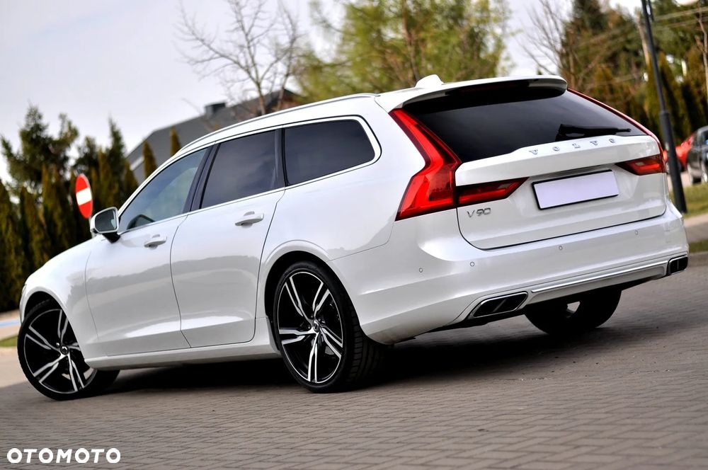 Volvo V90 D4 SCR Momentum Pro - 12