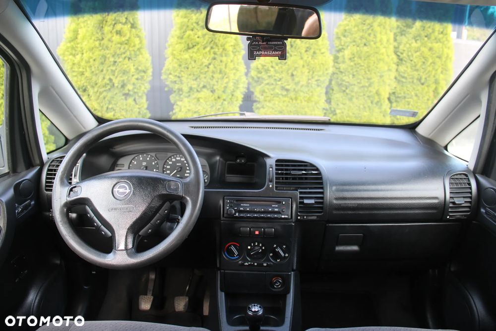 Opel Zafira 1.8 Njoy - 23