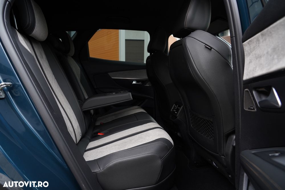 Peugeot 3008 PHEV EAT8 4X4 GT Pack - 18