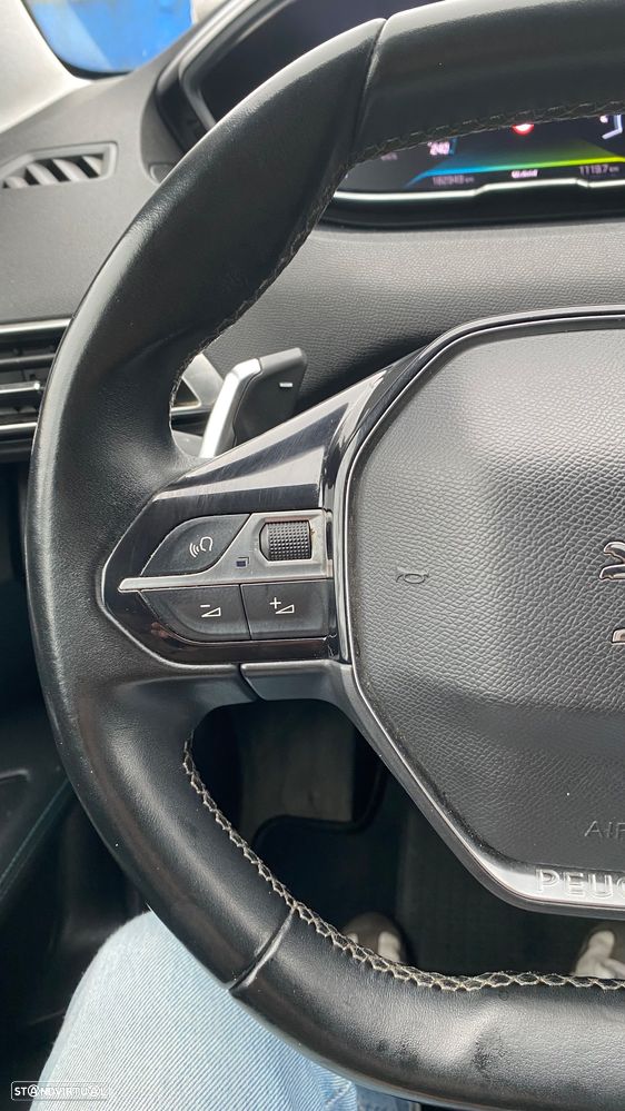 Peugeot 3008 1.6 Hybrid Allure Pack e-EAT8 - 31