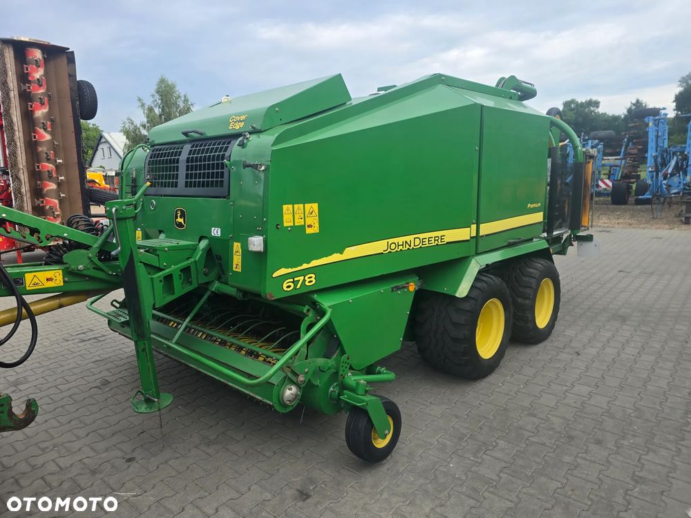John Deere 678 - 1