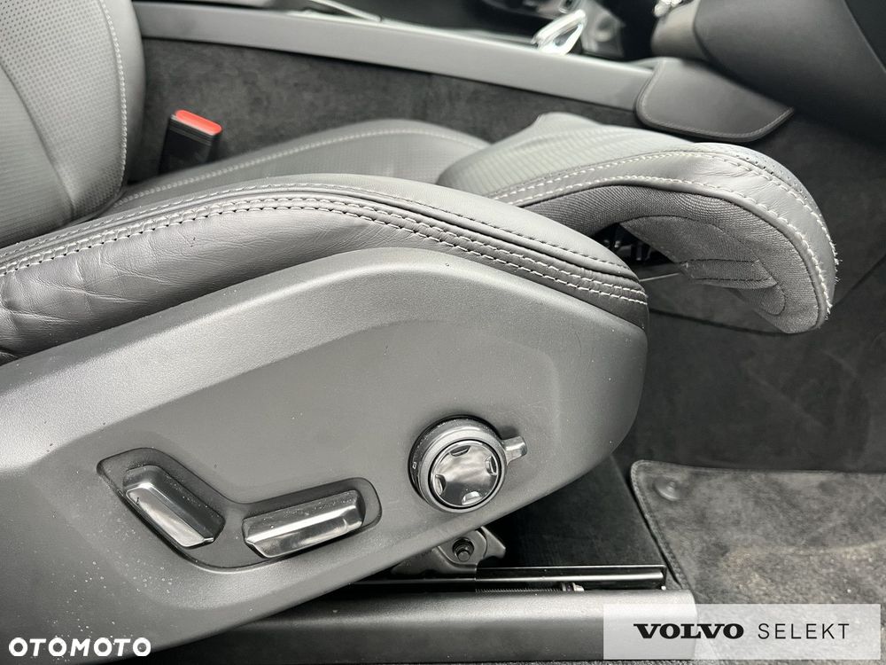 Volvo XC 90 - 38