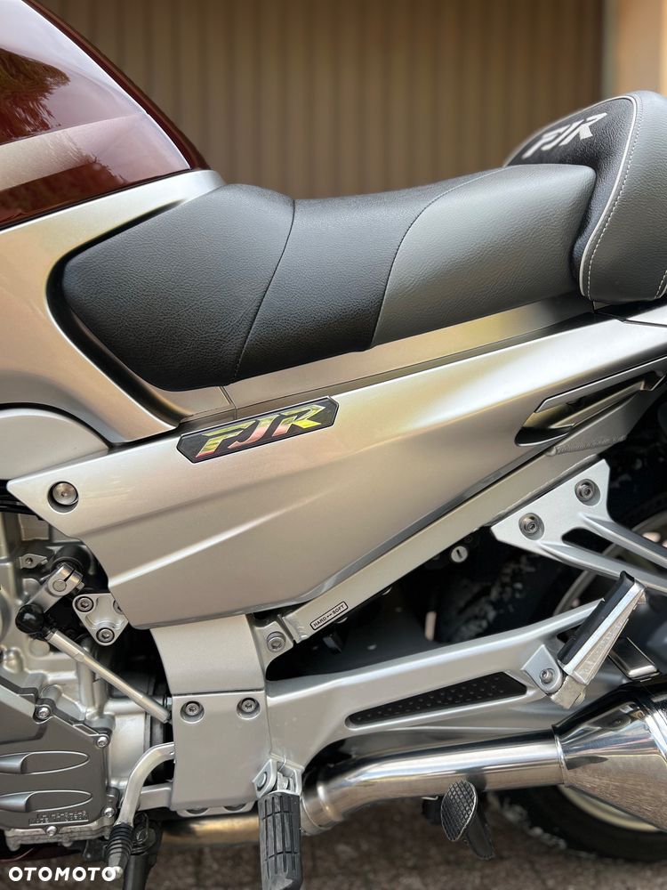 Yamaha FJR - 27
