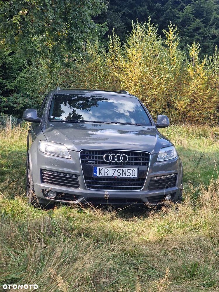 Audi Q7 - 9