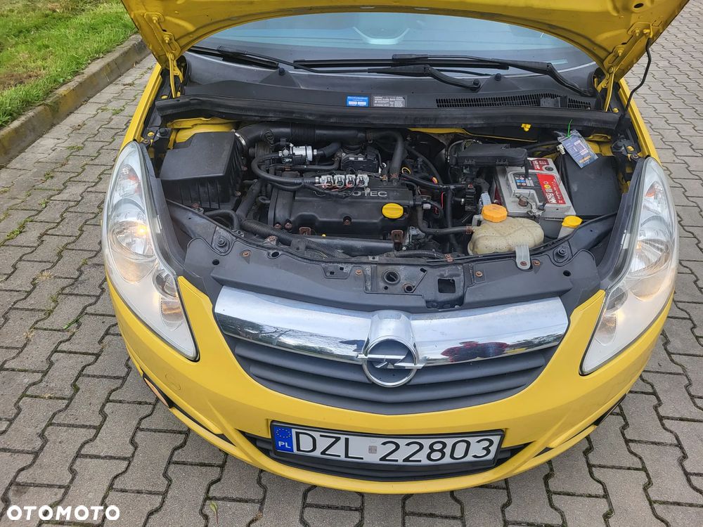 Opel Corsa 1.4 Cosmo - 27