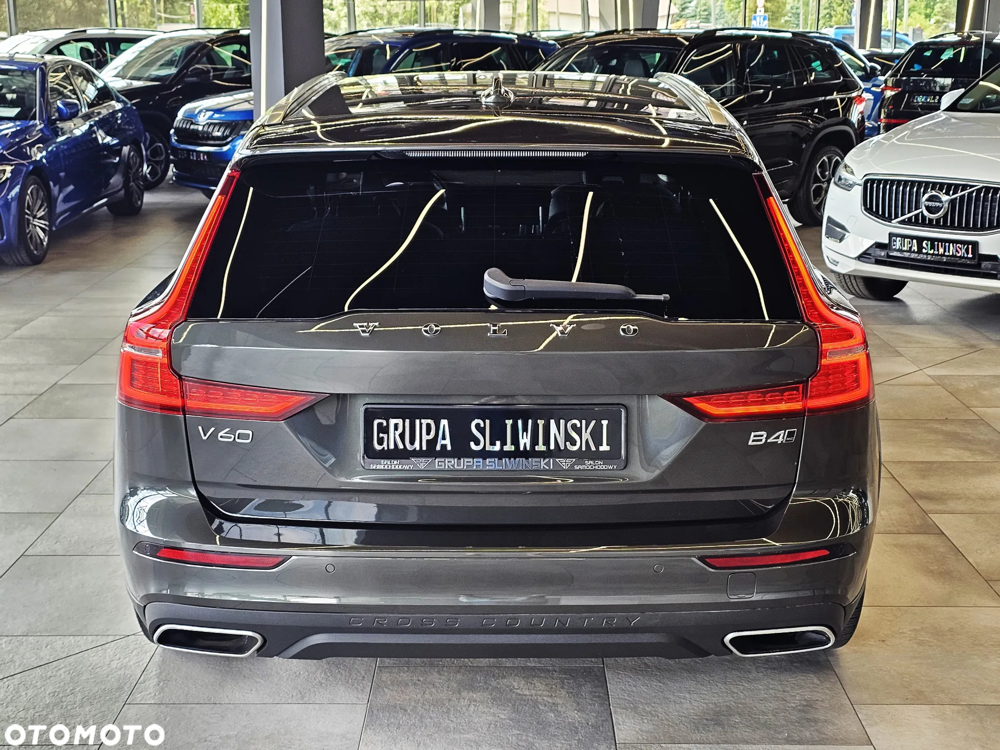 Volvo V60 Cross Country B4 D AWD Geartronic - 8