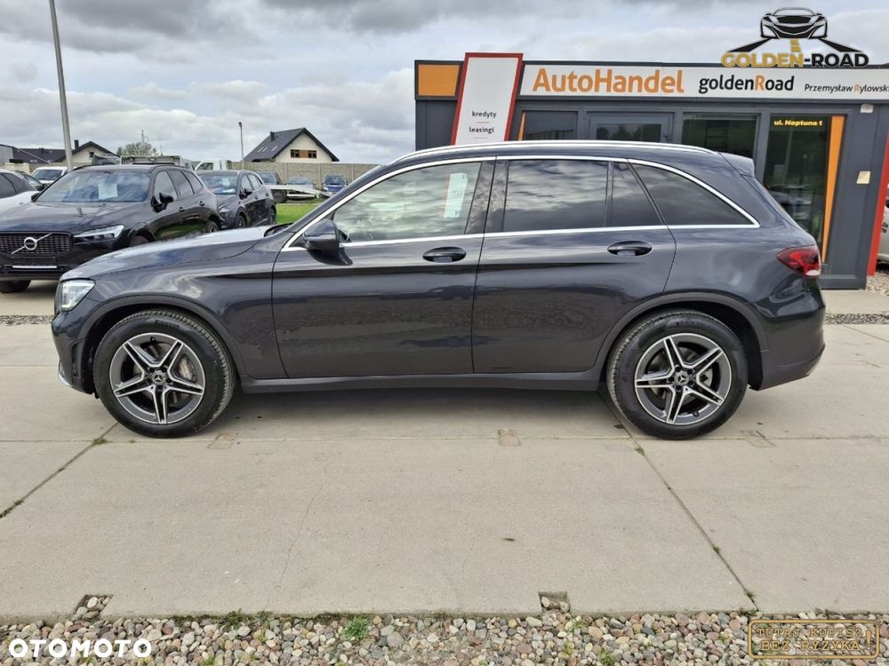 Mercedes-Benz GLC - 9