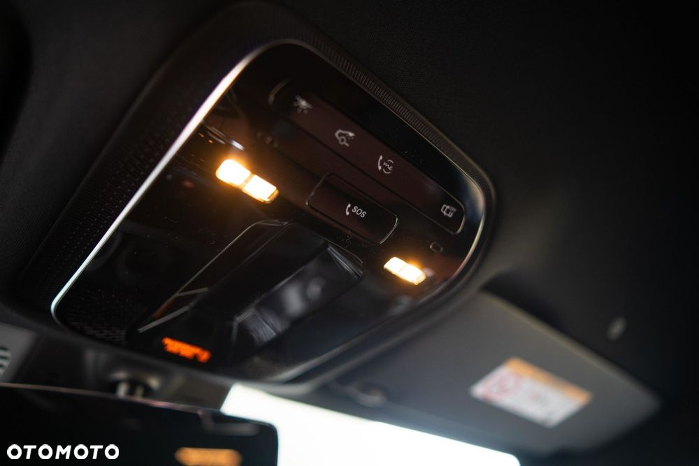 Mercedes-Benz GLC - 14