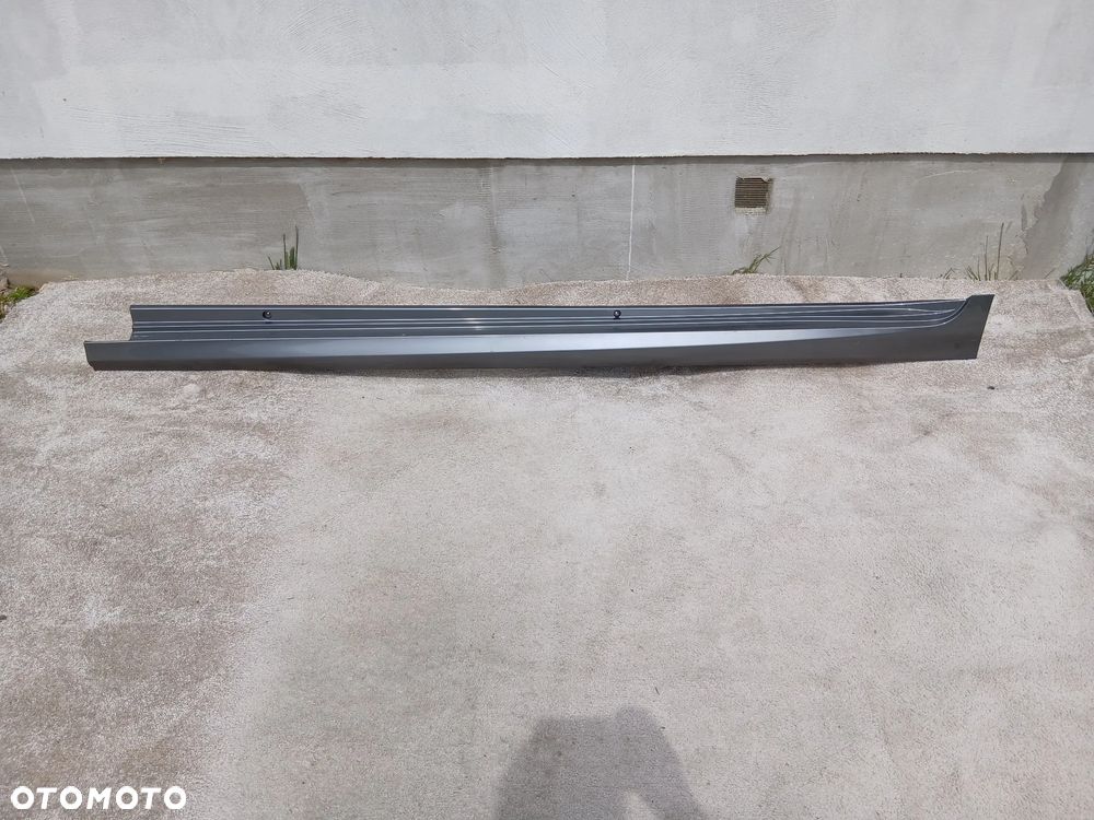 LISTWA PROGOWA LEWA TOYOTA CAMRY VIII