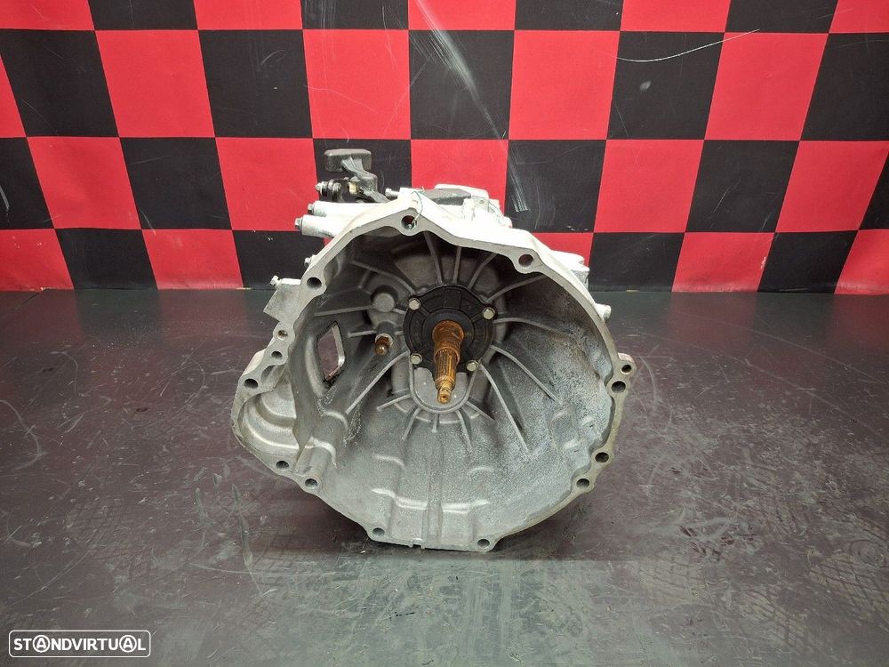 Caixa Velocidades  Nissan Cabstar (F24m, F24w) - 1