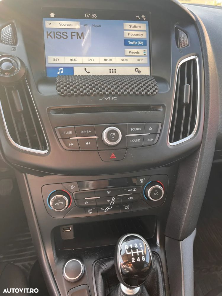 Ford Focus 1.0 EcoBoost Active - 6