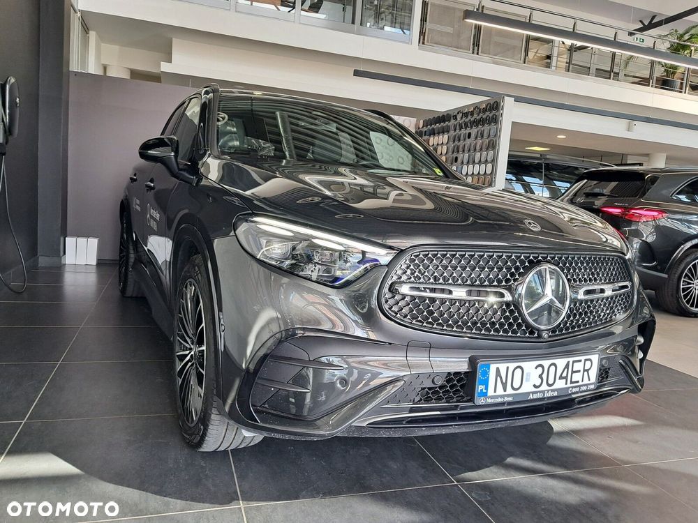 Mercedes-Benz GLC - 12