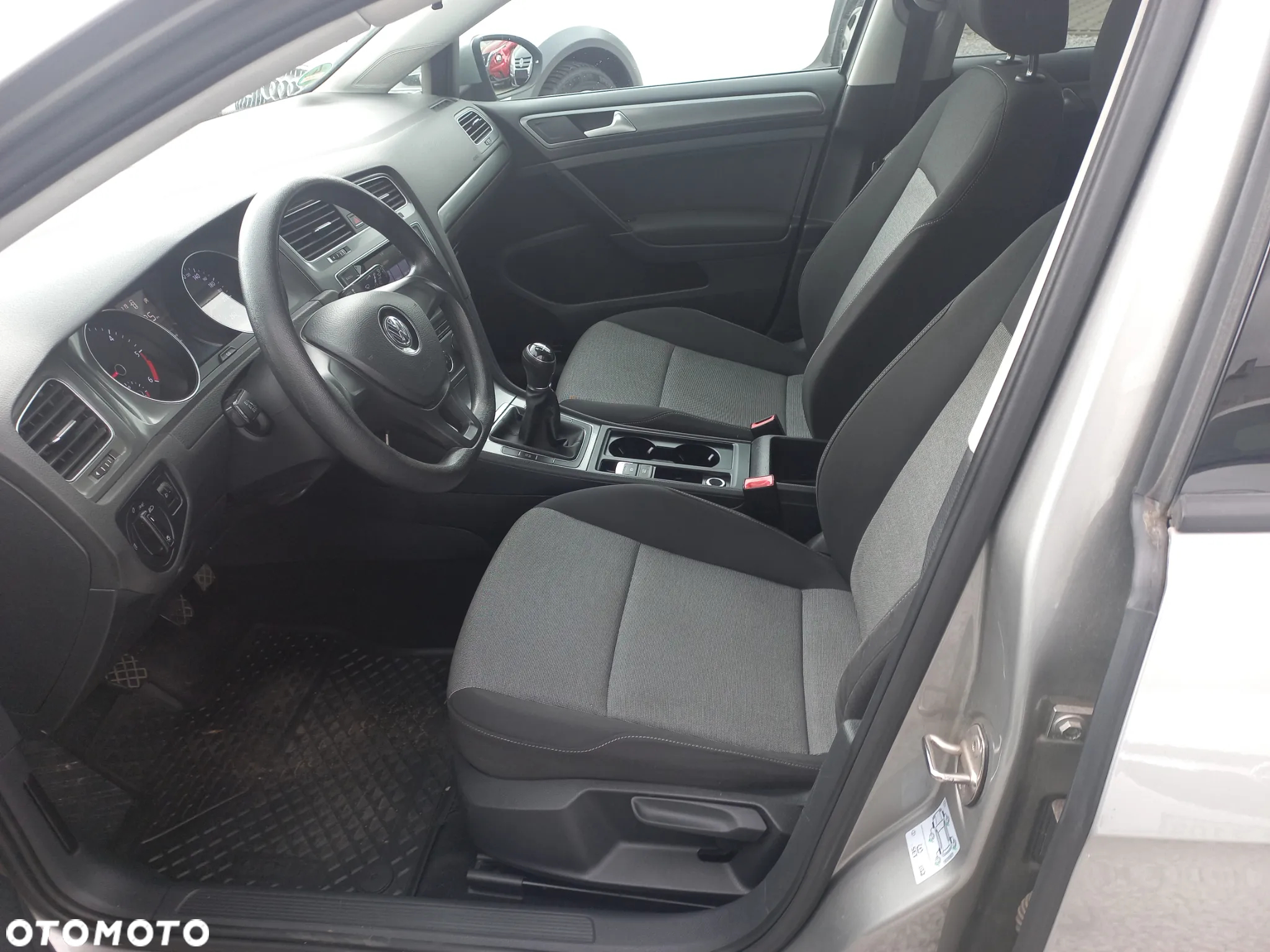 Volkswagen Golf 1.6 TDI BlueMotion Technology Trendline - 5