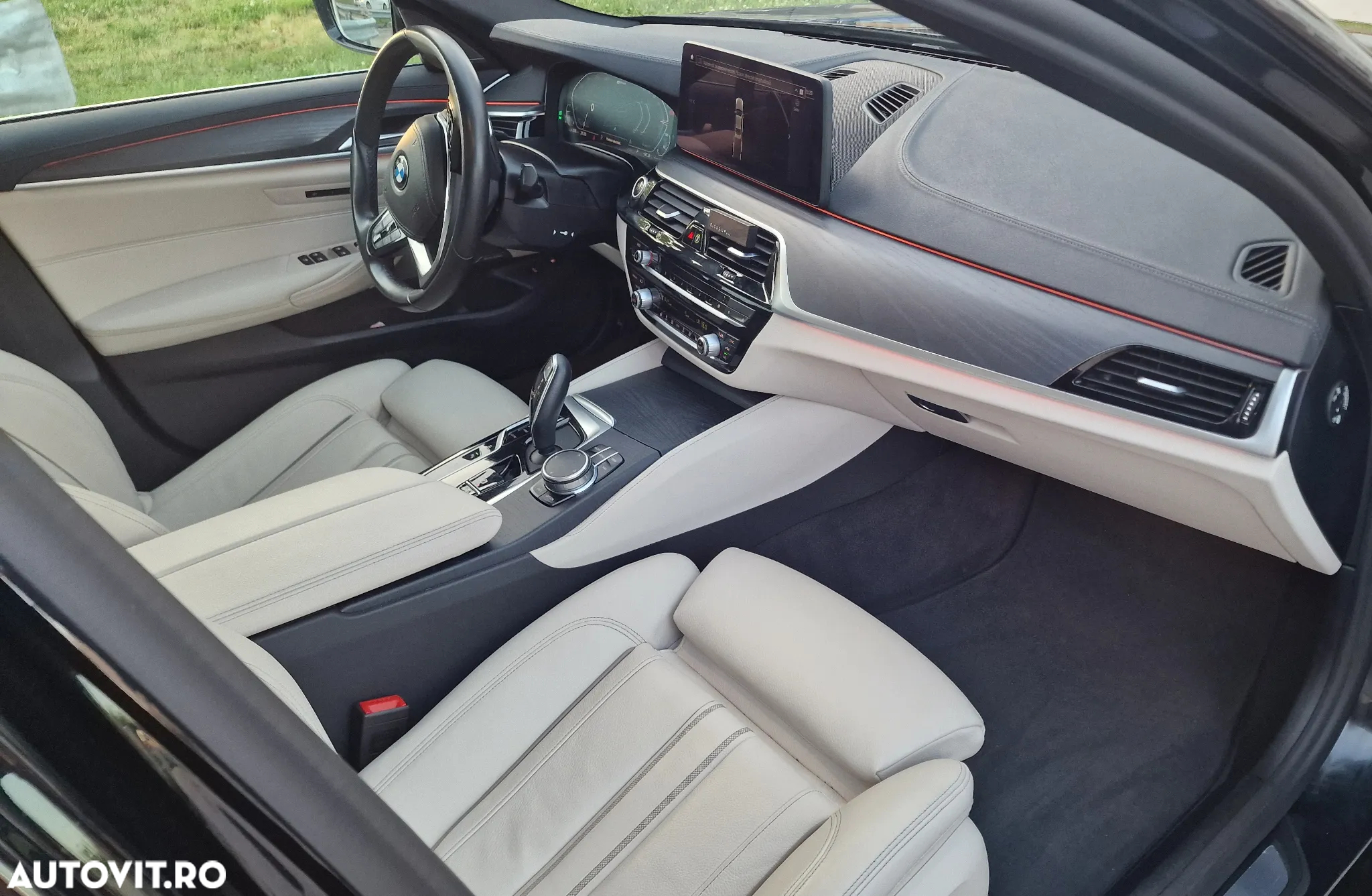 BMW Seria 5 530e Aut. Luxury Line - 2