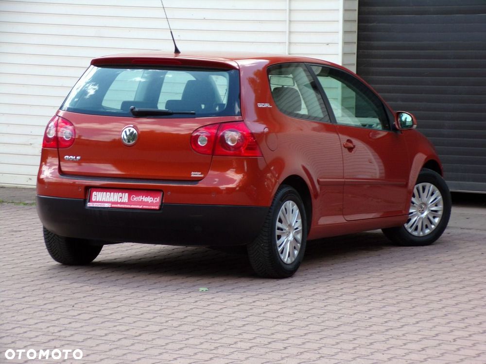 Volkswagen Golf - 10