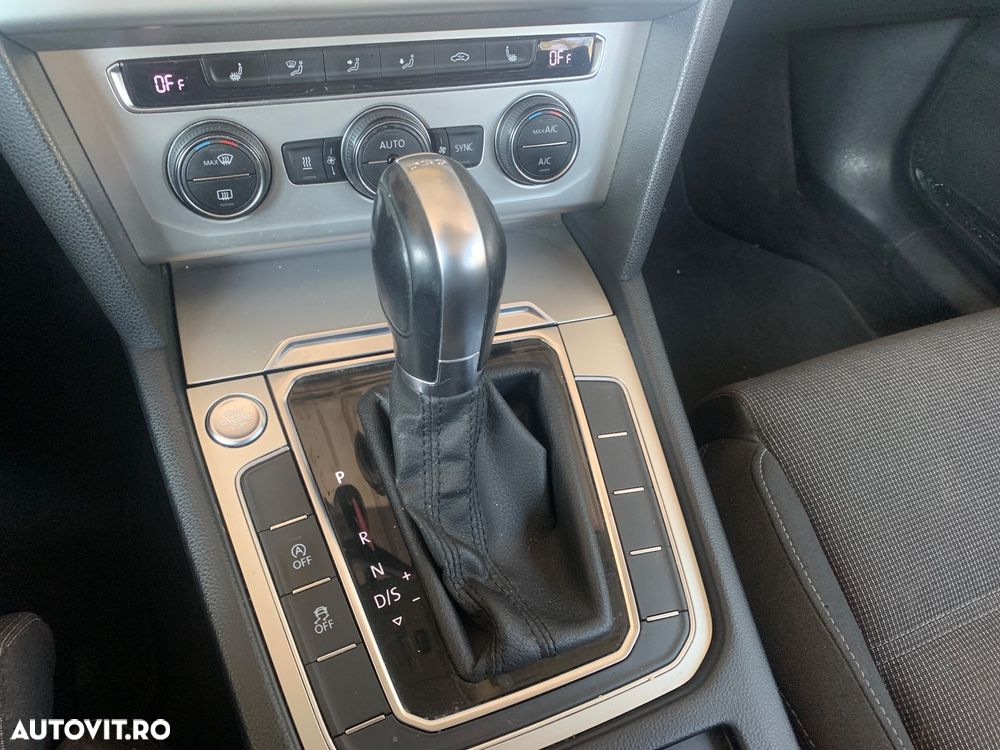 Volkswagen Passat 2.0 TDI DSG Comfortline - 7