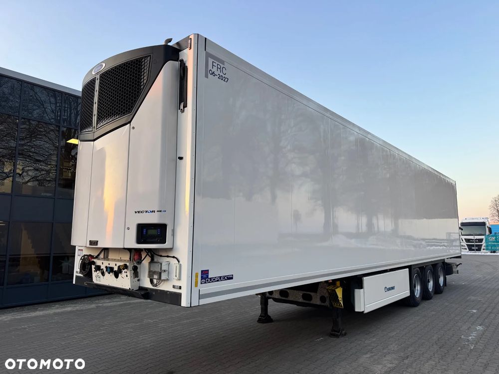 Krone Hakowa, Carrier Vector HE19, Nowe opony!! - 5