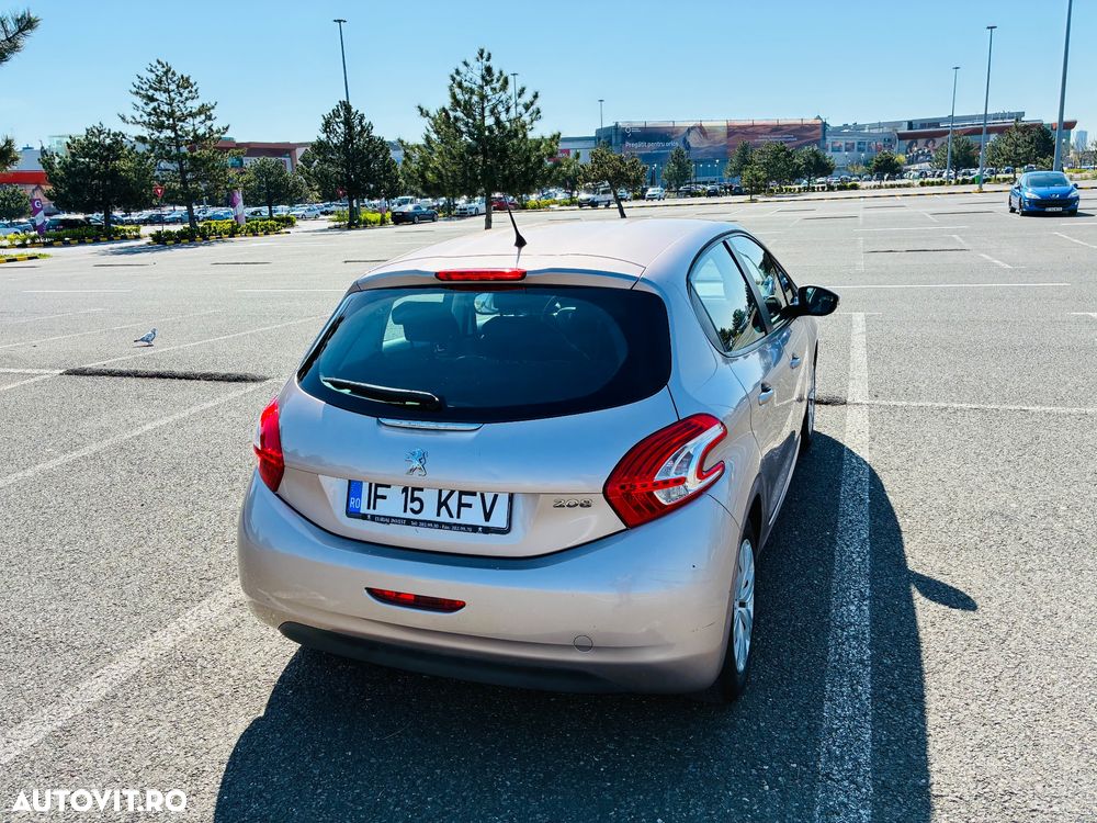 Peugeot 208 1.2 VTi Access - 5