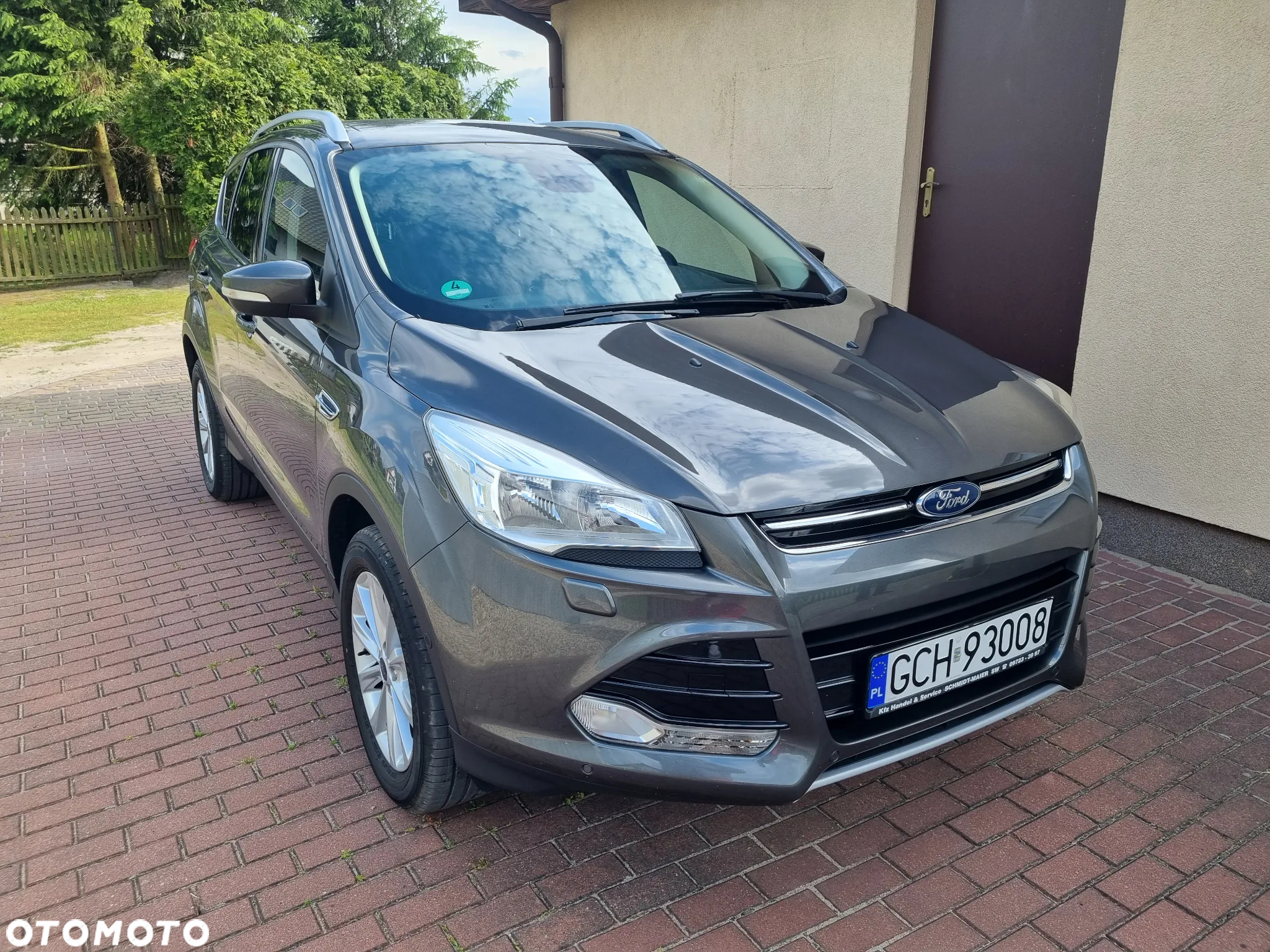Ford Kuga 1.5 EcoBoost 2x4 Titanium - 2