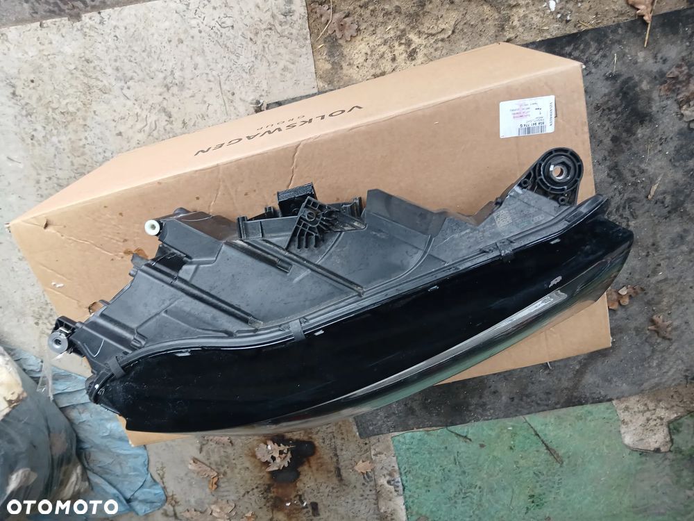 AUDI Q5 lampa prawa przednia 80A 941 034 - 4