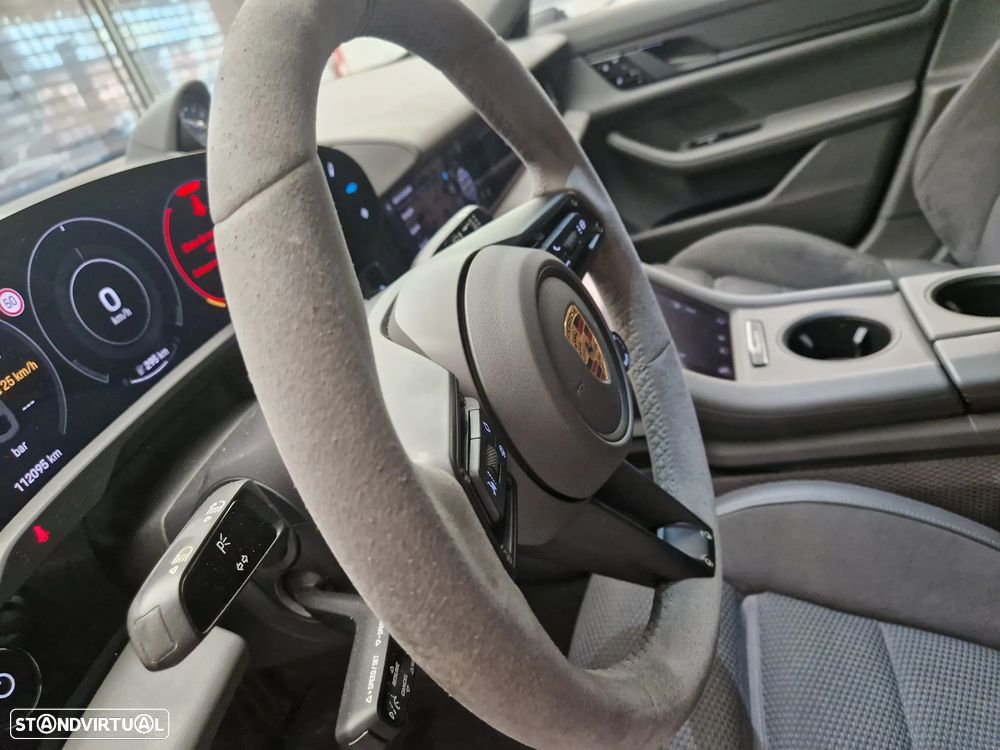 Porsche Taycan 4S - 20
