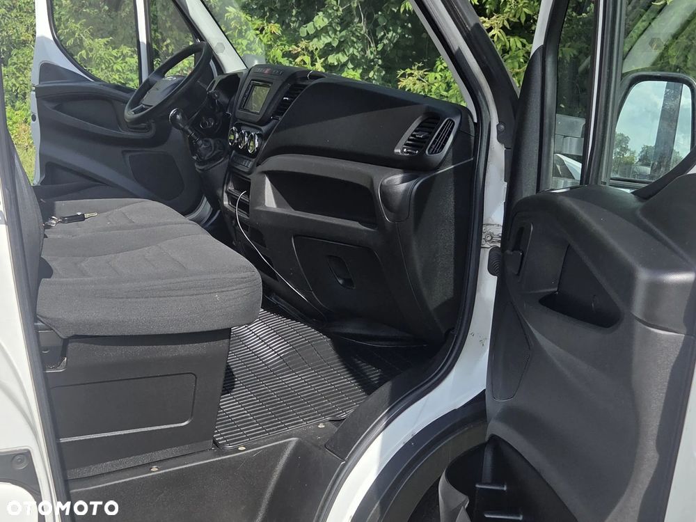 Iveco Daily - 12