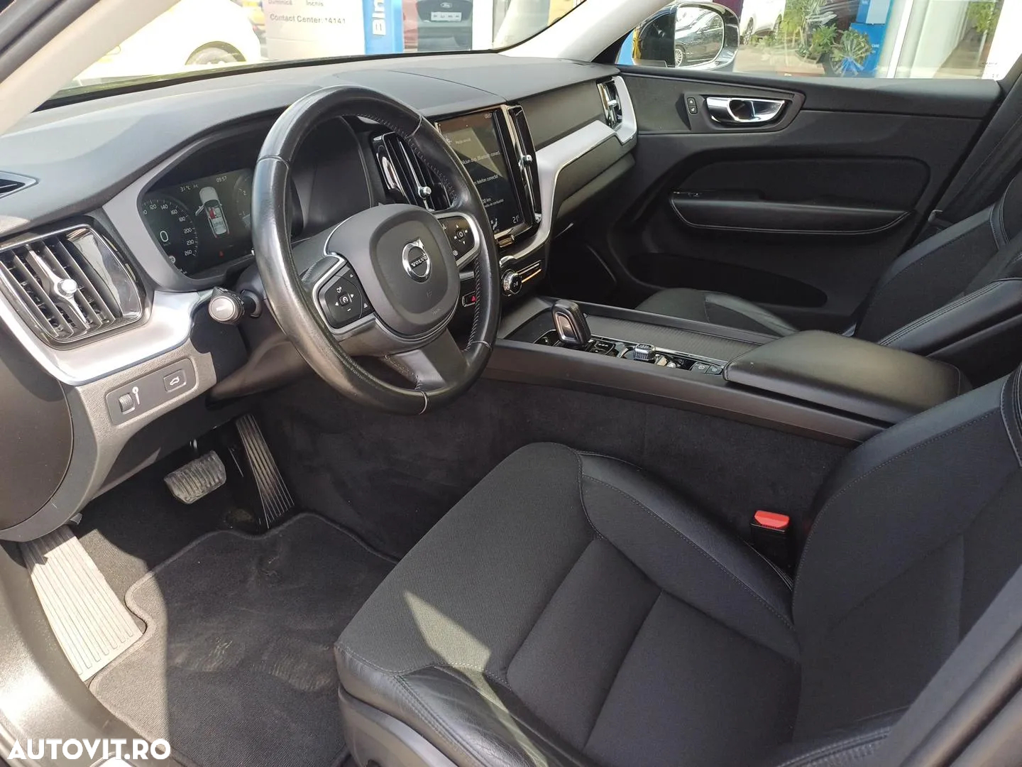 Volvo XC 60 B4 D AWD Geartronic Momentum - 11