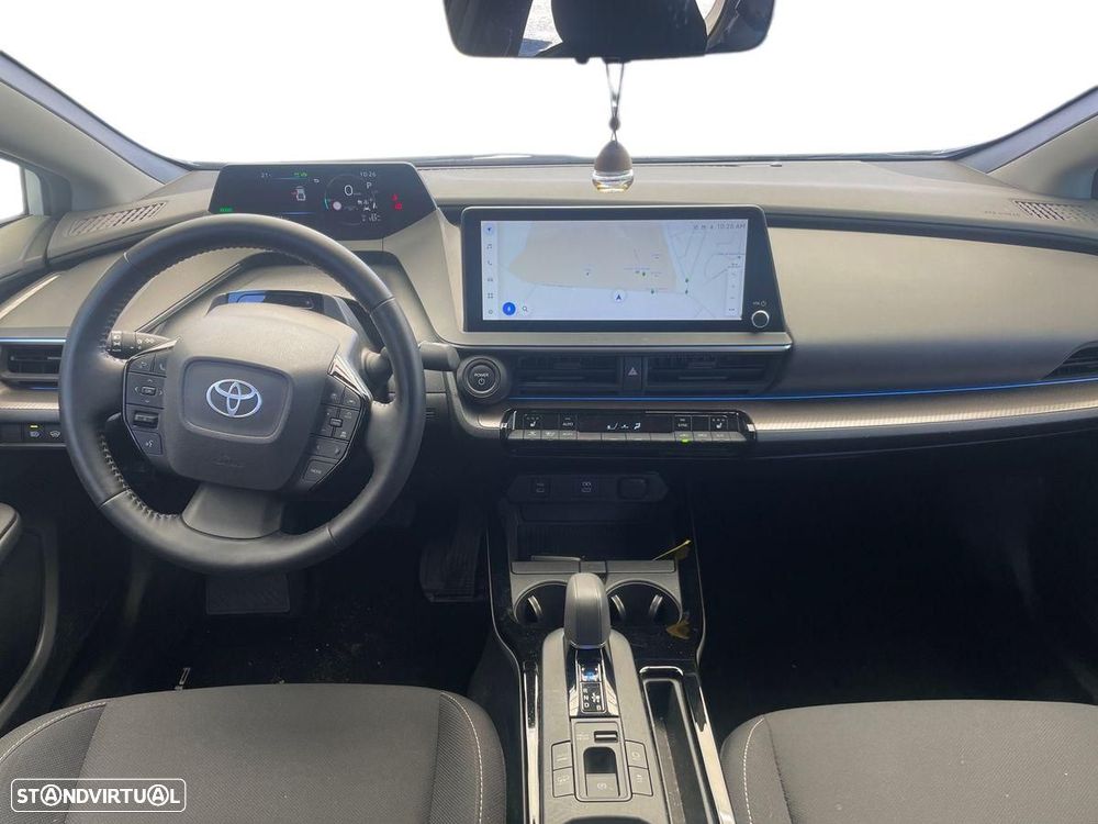 Toyota Prius 2.0 Plug-in Luxury - 9