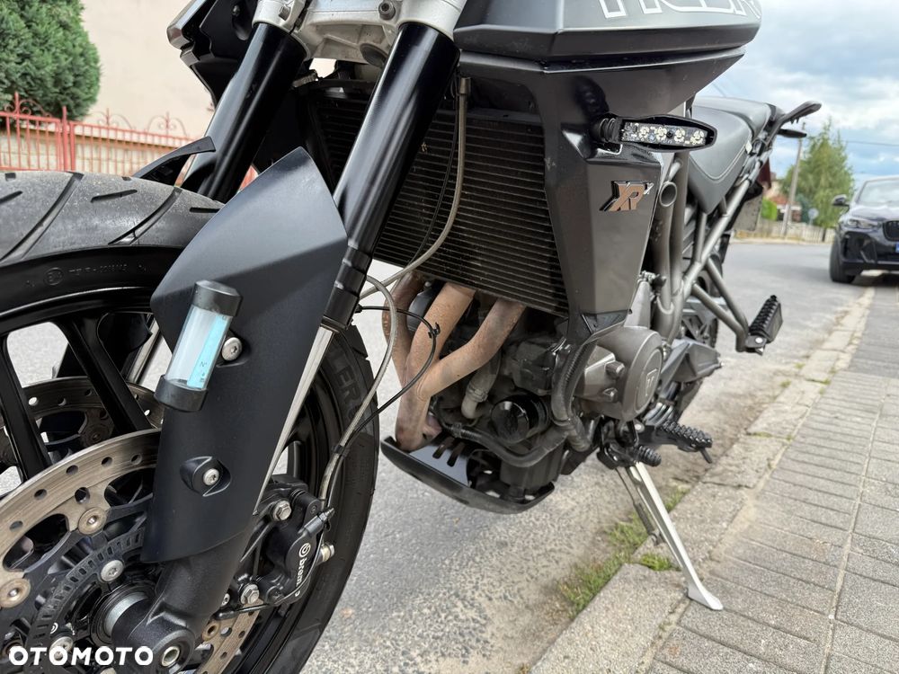 Triumph Tiger - 15