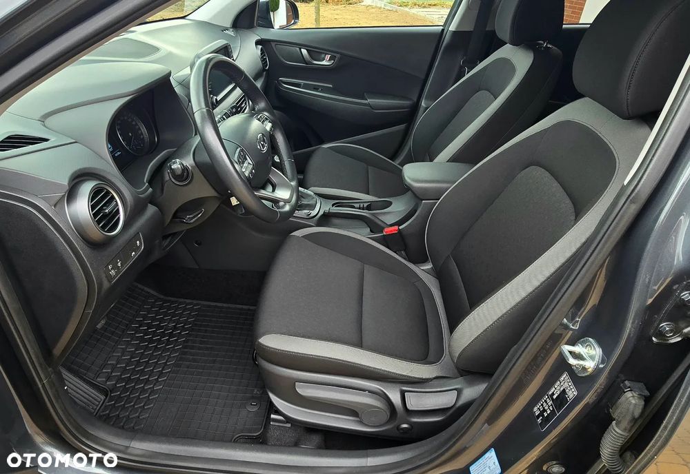 Hyundai Kona - 21