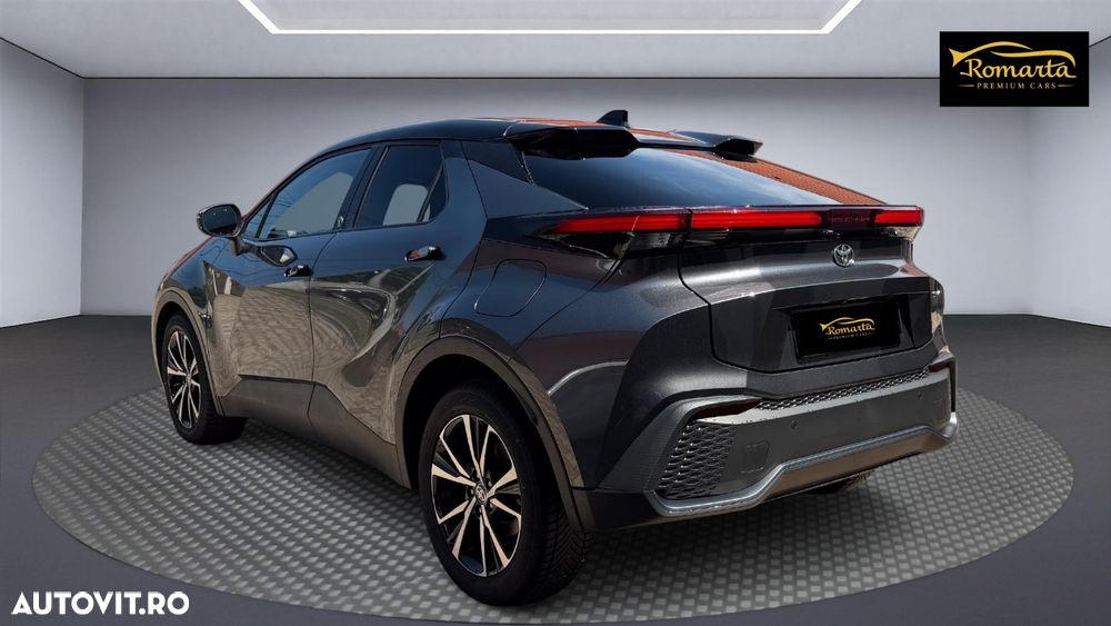 Toyota C-HR 1.8 Hybrid Team Deutschland - 10