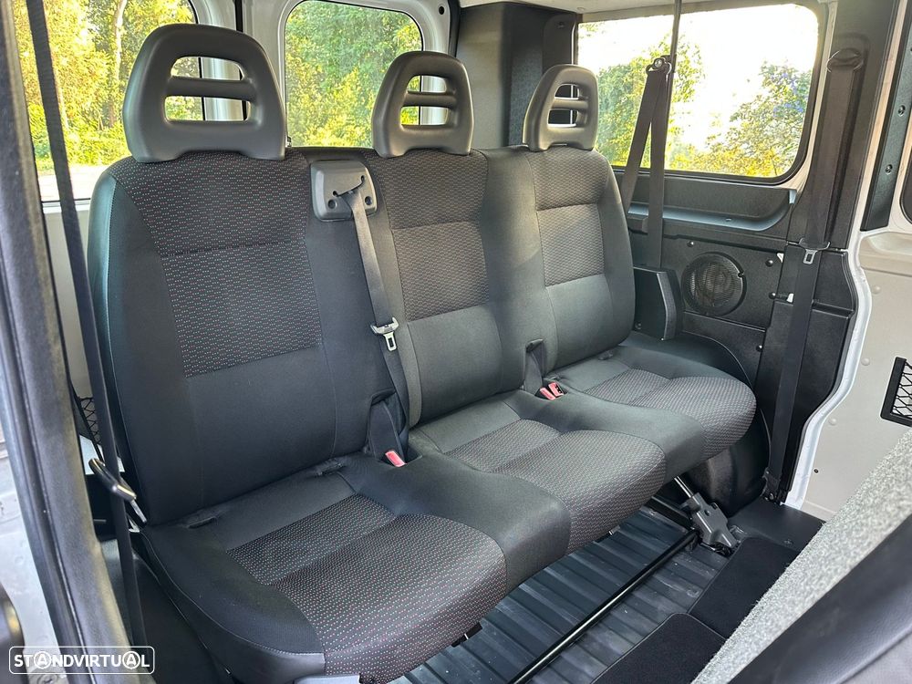 Peugeot Boxer 2.0 BlueHDi 330 L1H1 - 18
