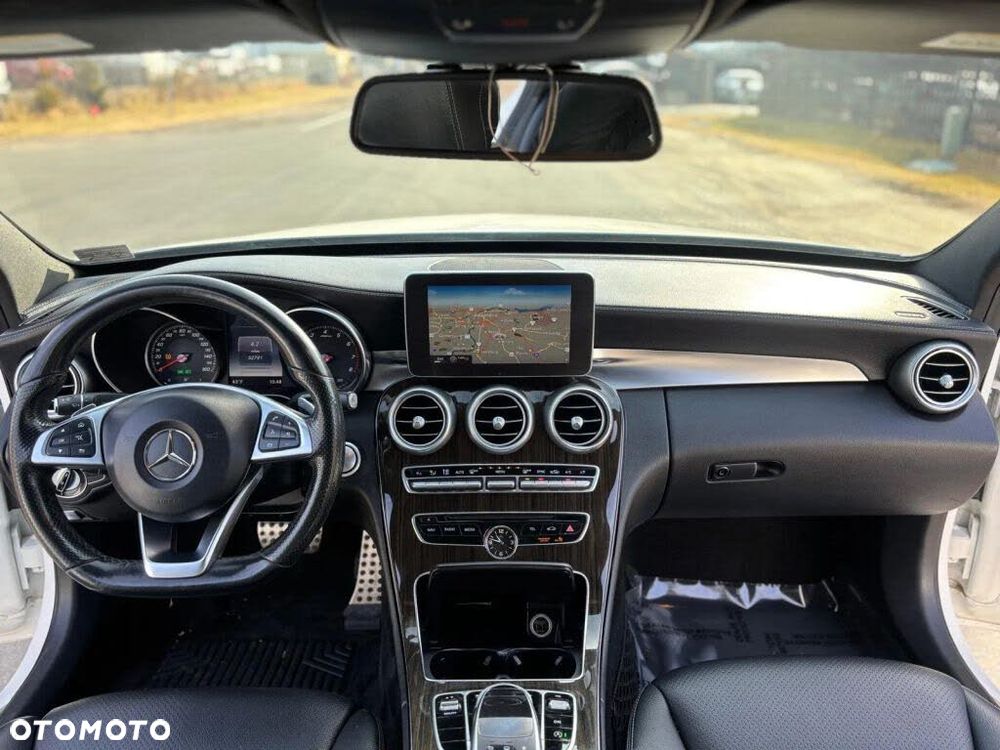 Mercedes-Benz Klasa C 300 7G-TRONIC - 14