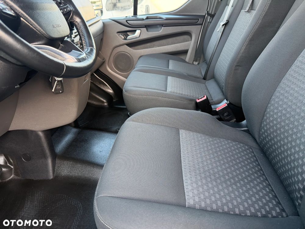 Ford Custom L1H1 - 14