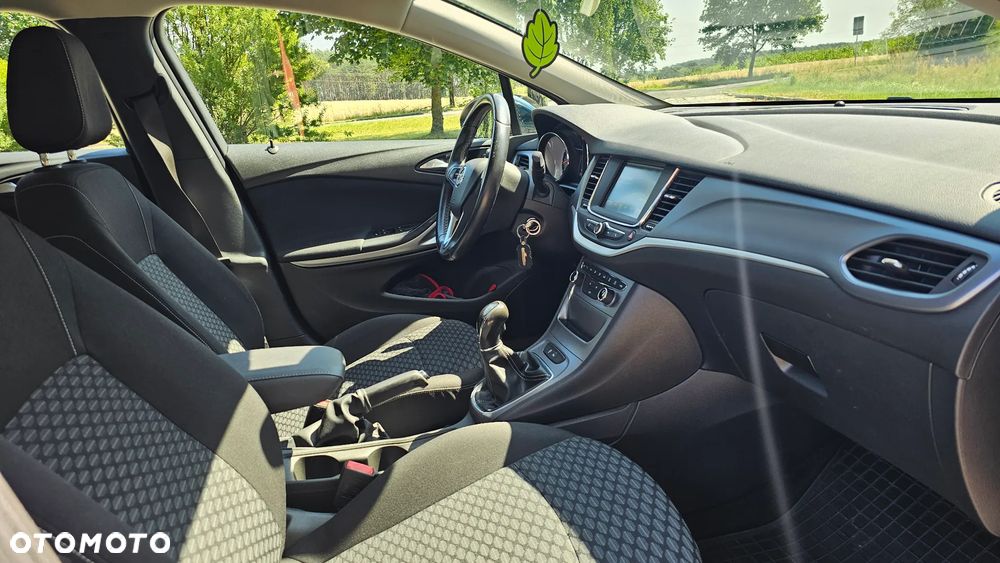 Opel Astra - 16