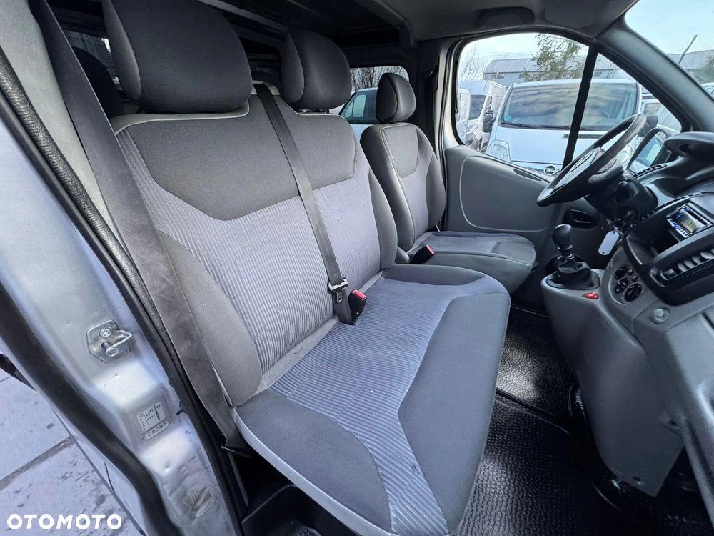 Opel VIVARO LONG KLIMATYZACJA - 18