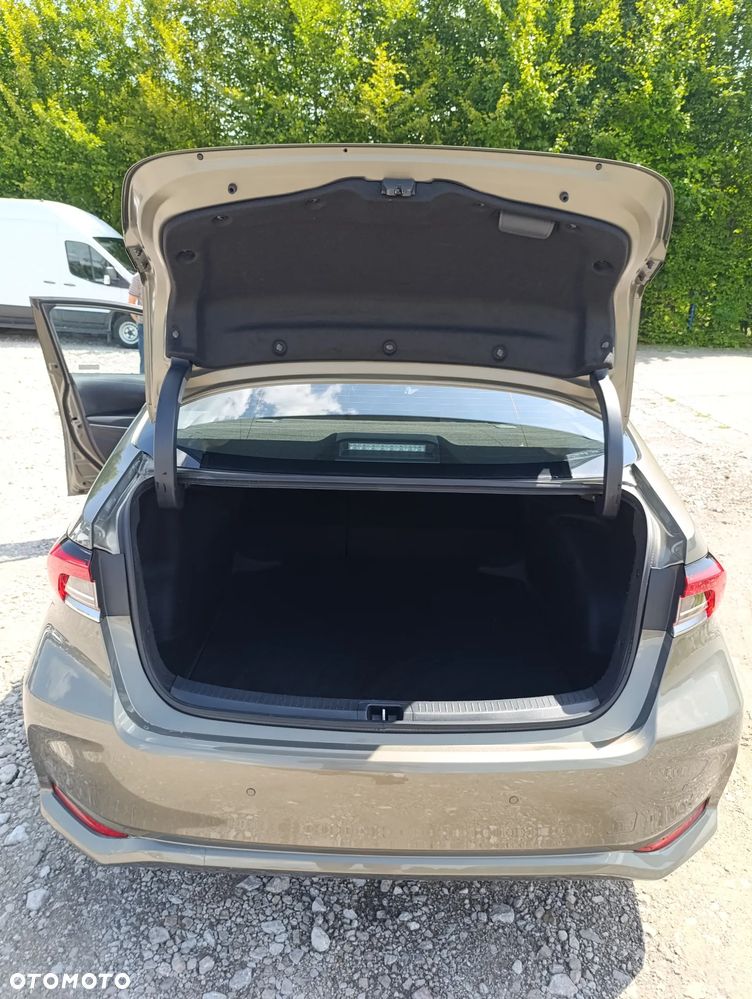 Toyota Corolla 1.8 Hybrid Comfort - 24