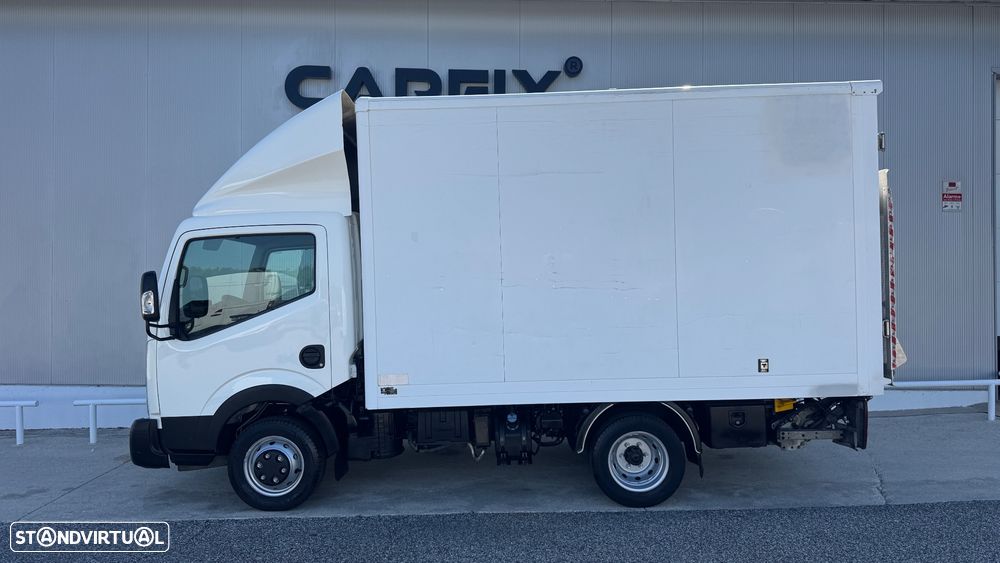 Nissan Cabstar C/ Plat. Elevatória NT 400 3.0 dCi - 8