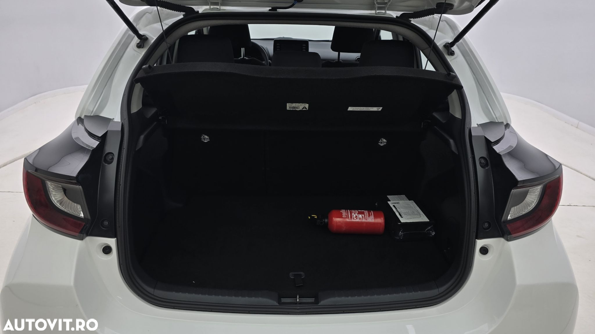 Toyota Yaris 1.5 116 CP HEV Active - 25