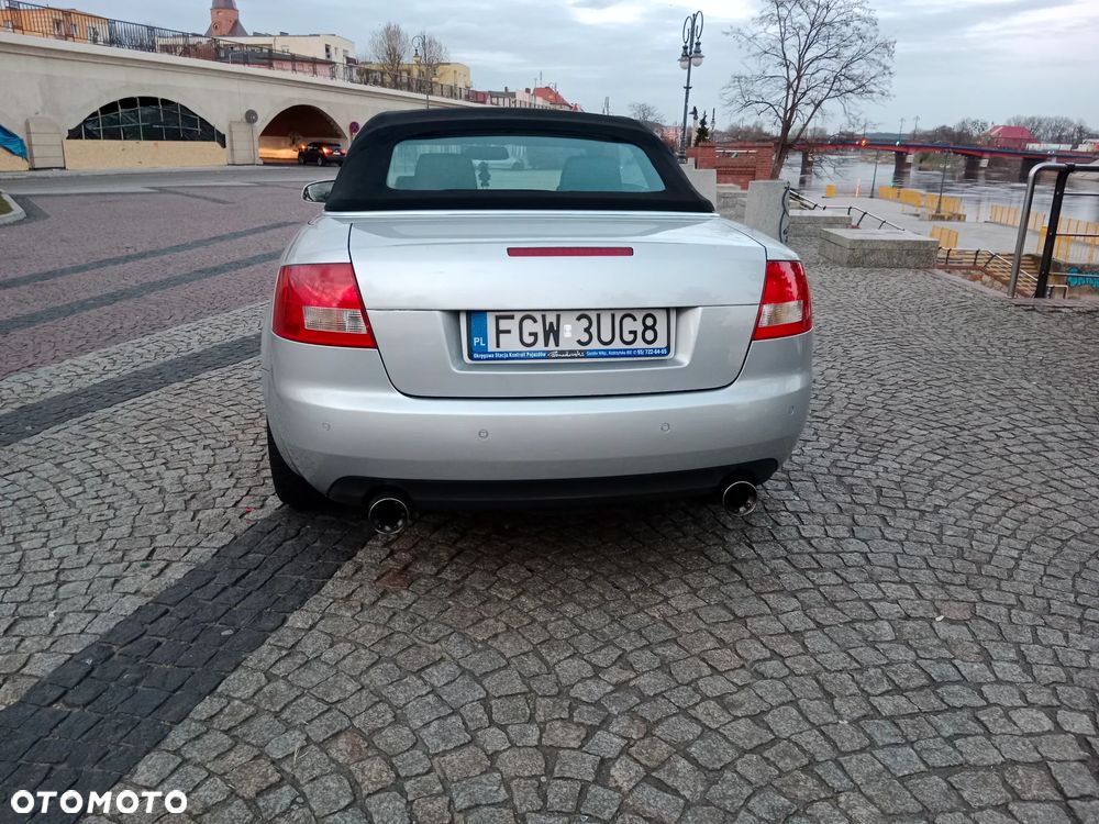 Audi A4 Cabrio - 12